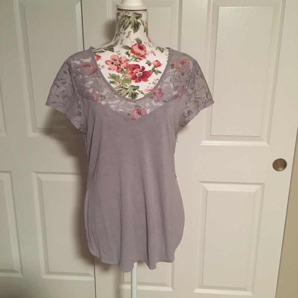 Grey lace tee